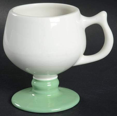 2274 Footed Mug