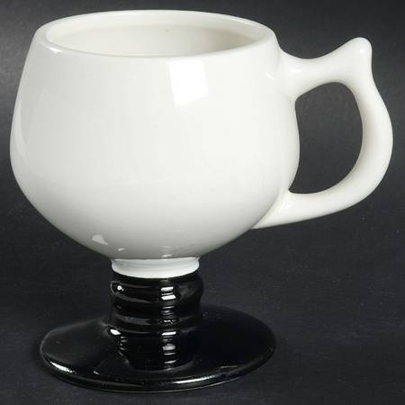2274 Footed Mug