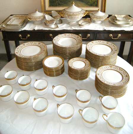 216959 Tureen &  Lid