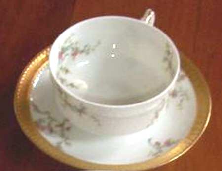Schleiger 902-2 Flat Cup & Saucer Set