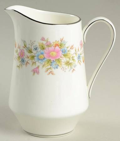 Flora Creamer