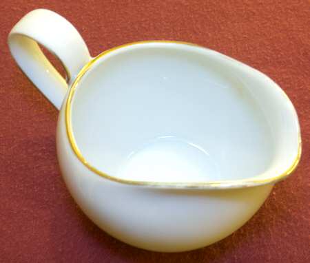 03166 Creamer