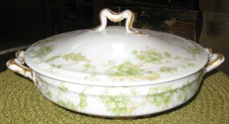 Schleiger 248-15 Round Covered Vegetable