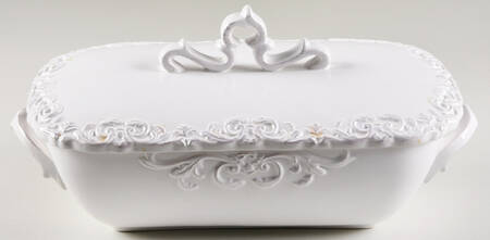 Madison Collection Antique White Rectangular Covered Vegetable