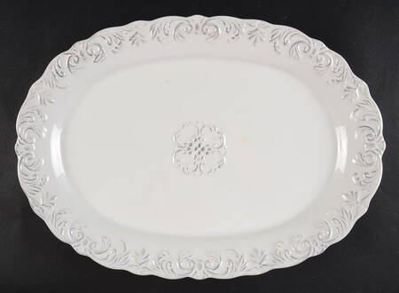 Madison Collection Antique White 14" Oval Serving Platter