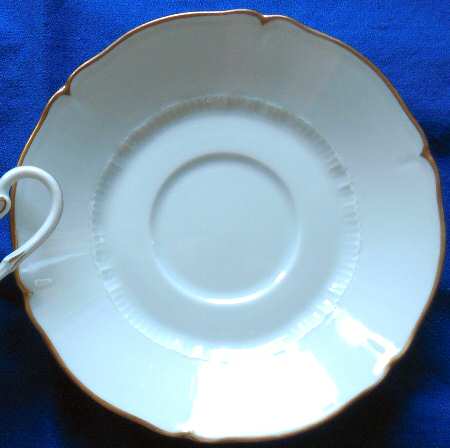 H4054 Saucer