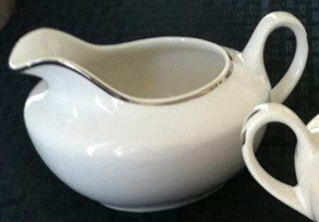 Snow White Platinum Creamer