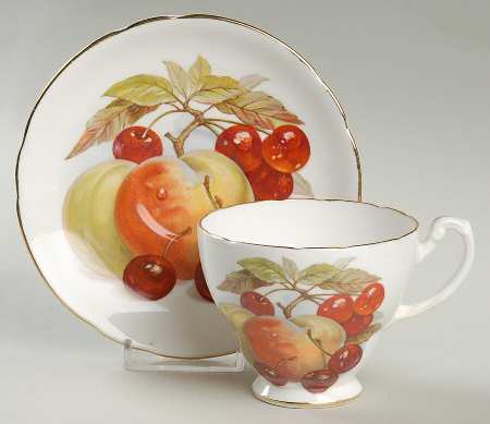 C298 Footed Cup & Saucer Set