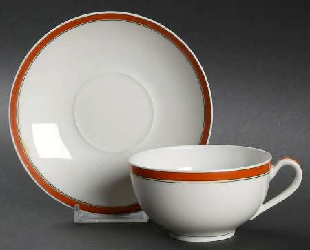 H4070 Flat Cup & Saucer Set