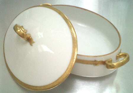 HUT2014 Oval Covered Vegetable