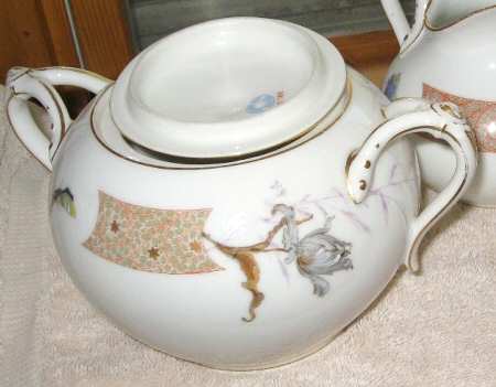 H4125 Sugar Bowl & Lid