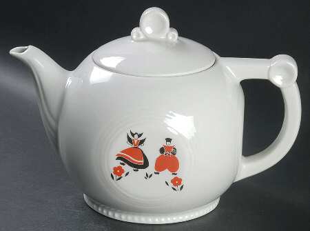 Dutch Couple Target Coffee Pot & Lid