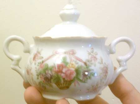 Fay Sugar Bowl & Lid