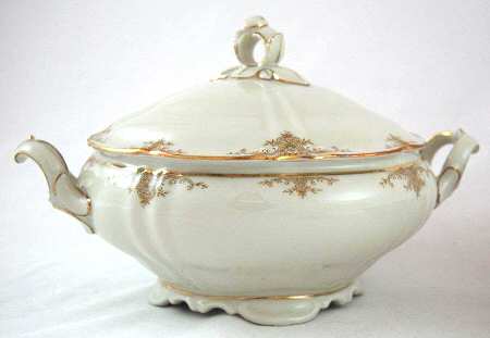 22034-02795 Round Covered Vegetable