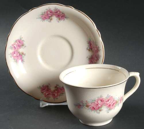 3466 Flat Cup & Saucer Set