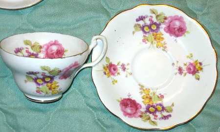 S590 Footed Cup & Saucer Set