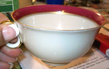 205G Footed Cup