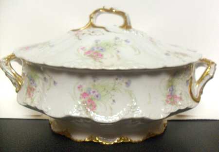 H4184 Tureen &  Lid