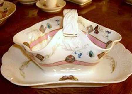 H4185 Gravy Boat with Attached Underplate