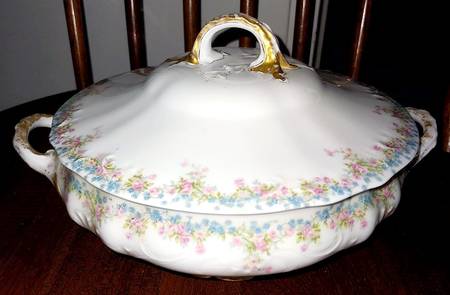 Schleiger 610-3 Round Covered Vegetable