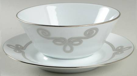 Brandebourg Platinum Gravy Boat with Attached Underplate