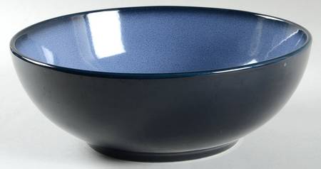 HTS24 Blue 9" Round Vegetable Bowl