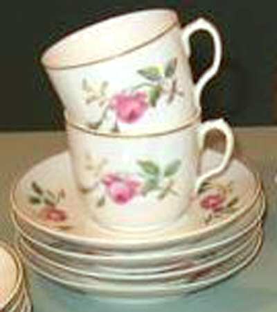 H4209 Flat Cup & Saucer Set