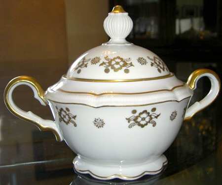 HUT2083 Sugar Bowl & Lid
