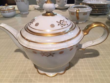 HUT2083 Teapot & Lid