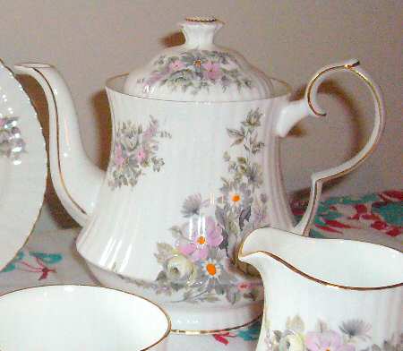 HAM124 Teapot & Lid