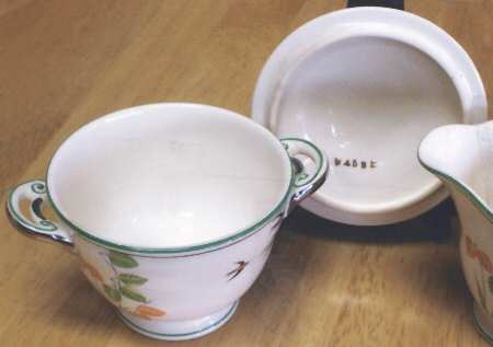 W4523 Sugar Bowl & Lid