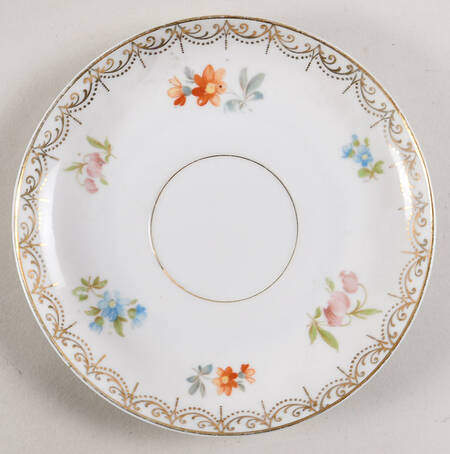 HC1237 Saucer