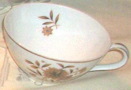 Sunburst Flat Cup & Saucer Set