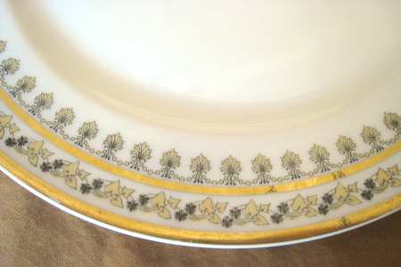 H4242 Dinner Plate
