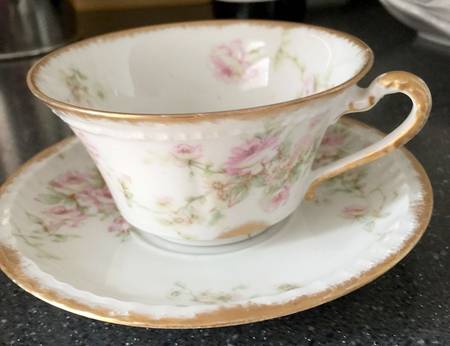 Schleiger 840-10 Flat Cup & Saucer Set