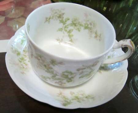 Schleiger 61-6 Flat Cup & Saucer Set