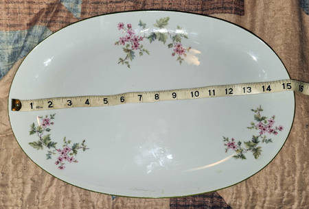 HUT2124 15" Oval Serving Platter