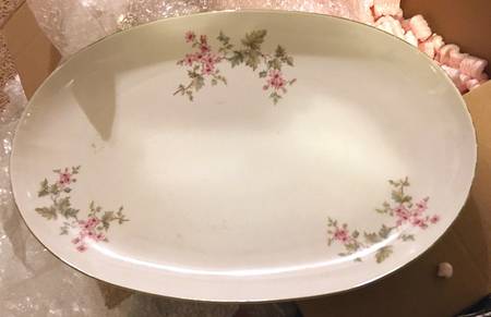 HUT2124 14" Oval Serving Platter