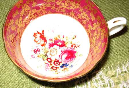 3243 Footed Cup