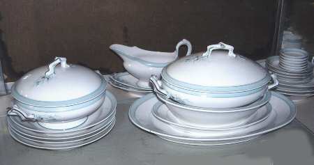 H4359 Round Covered Vegetable