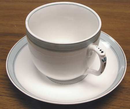 H4359 Flat Cup & Saucer Set