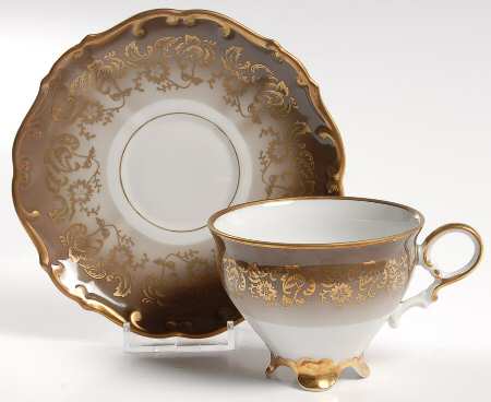 7132-4B260 Footed Cup & Saucer Set