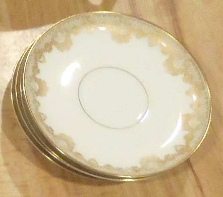 HUT2147 Saucer