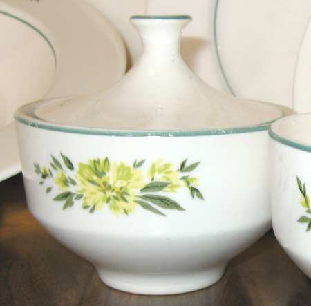 Bells of Ireland Sugar Bowl & Lid