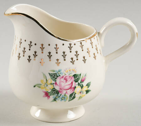 HLC3959 Creamer by Homer Laughlin 