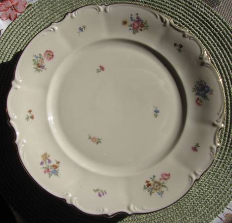 HUT2151 Dinner Plate