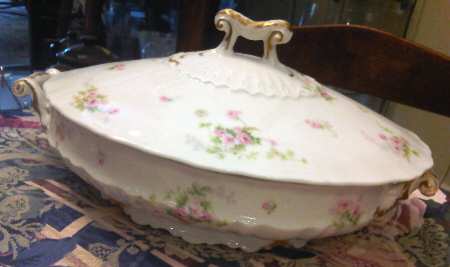 Schleiger 338-6 Round Covered Vegetable