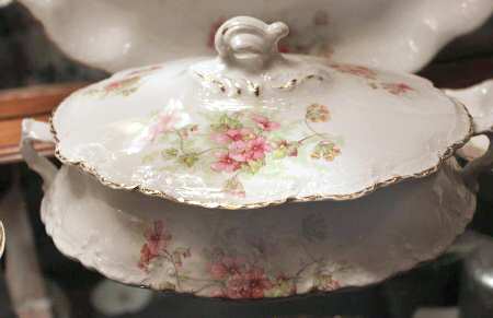 HLC3964 Round Covered Vegetable