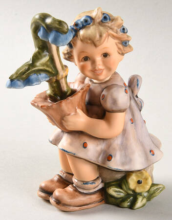 Garden Gift by M.I. Hummel