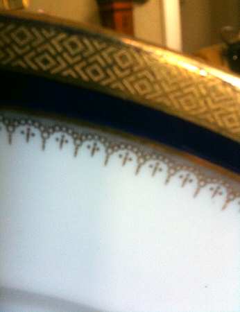 7072 (Gold Encrusted) Dinner Plate